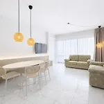 Apartment Shopping Center - Carraro Immobiliare - Family Lido di Jesolo
