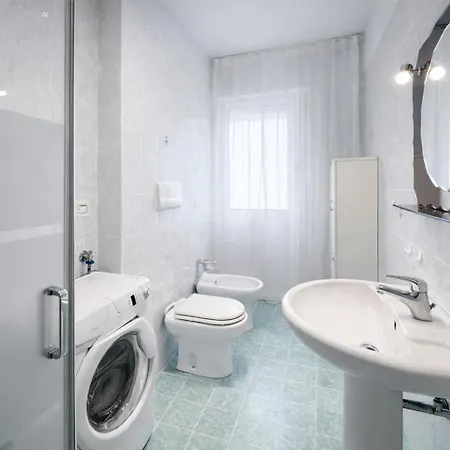 Shopping Center - Carraro Immobiliare - Family Apartment