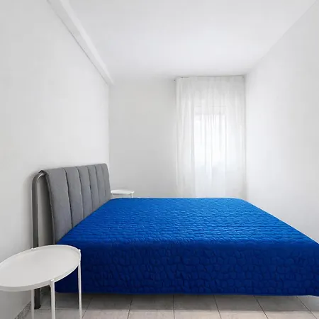 Shopping Center - Carraro Immobiliare - Family Apartment Lido di Jesolo